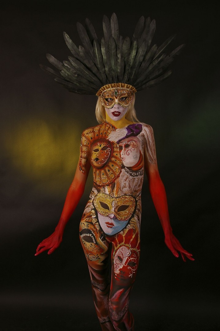 Body Paint with Simon Smith / MarshonSFX<br />
Art and Photography by Simon