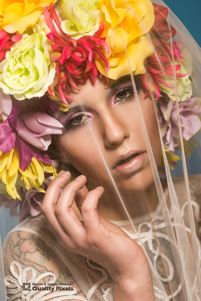Headpiece: Ewa Jobko<br />
Make-up: Kasia Trela